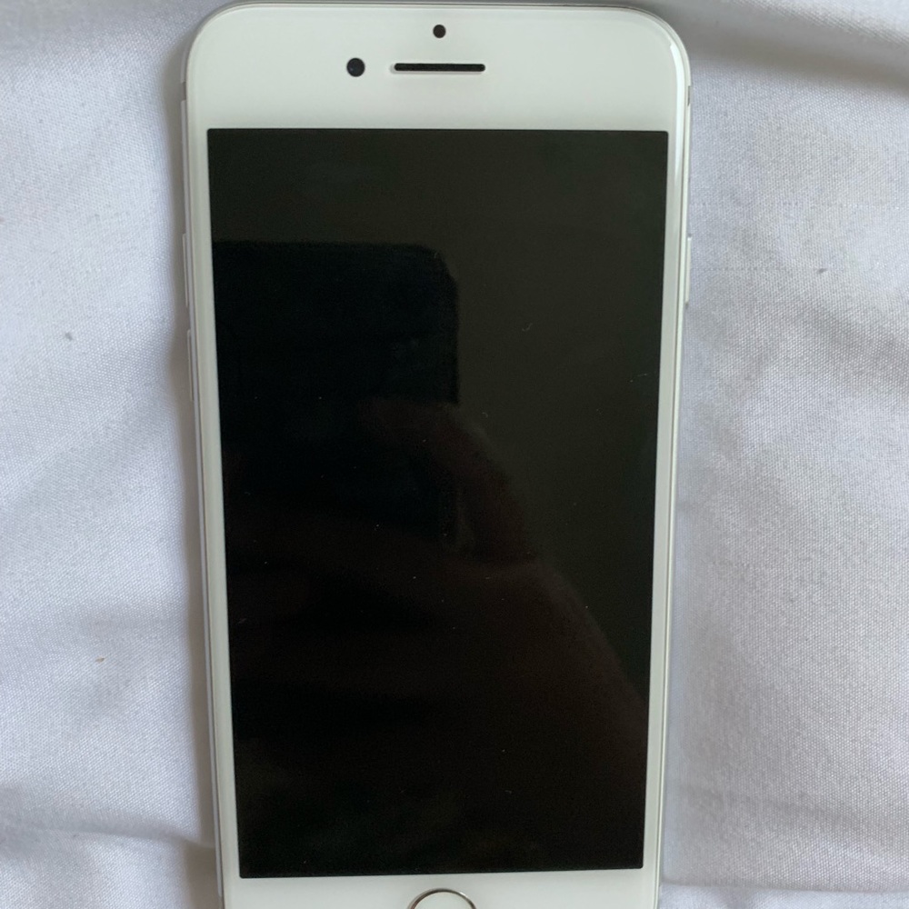 iPhone 7 - Picture 4 of 4